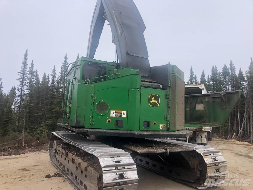 John Deere 853MH 收割机