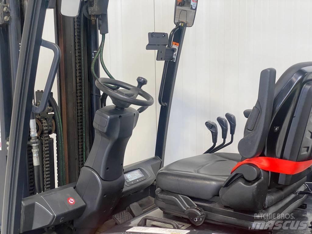 Doosan B30X-7 电动叉车