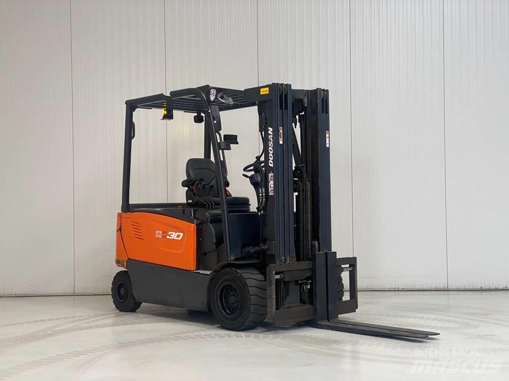 Doosan B30X-7 电动叉车