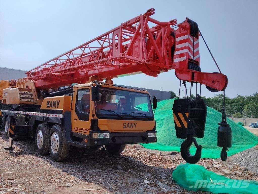 Sany STC 800 吊车起重机、绞车吊货机和物料升降机