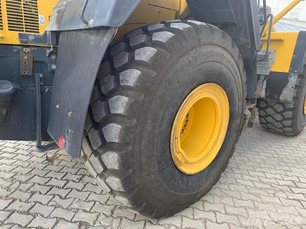 Komatsu WA 470-6 轮式装载机