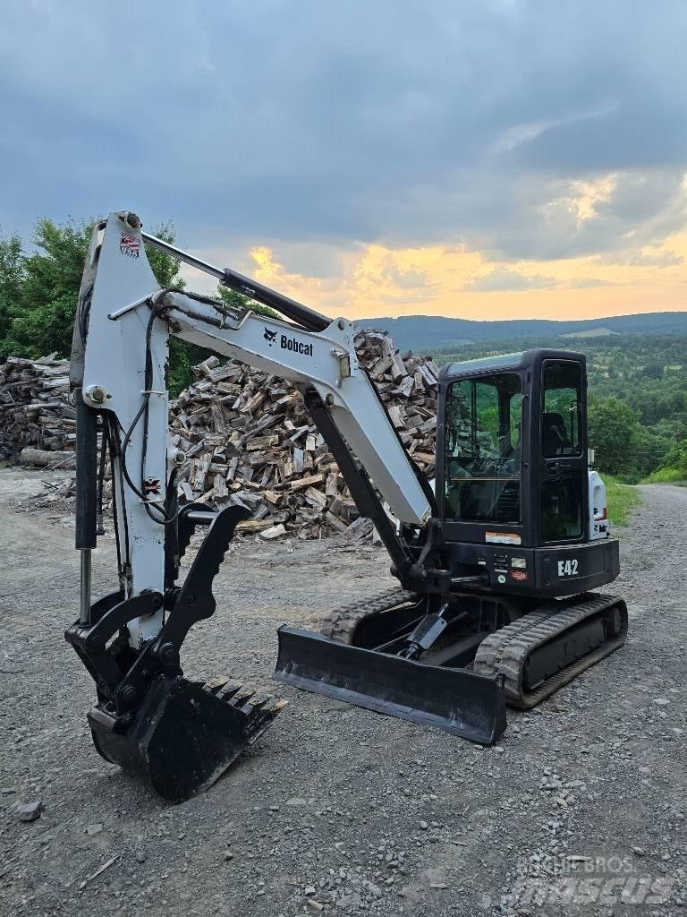 Bobcat E42 小型挖掘机