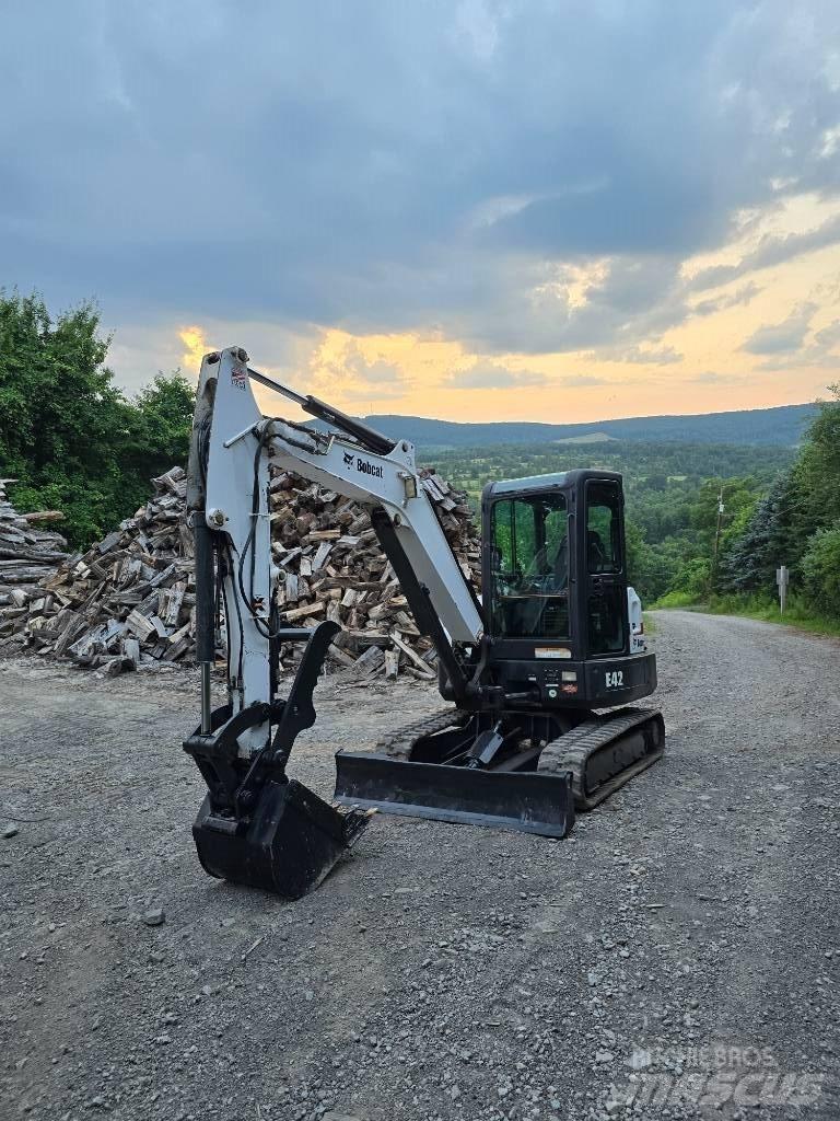 Bobcat E42 小型挖掘机