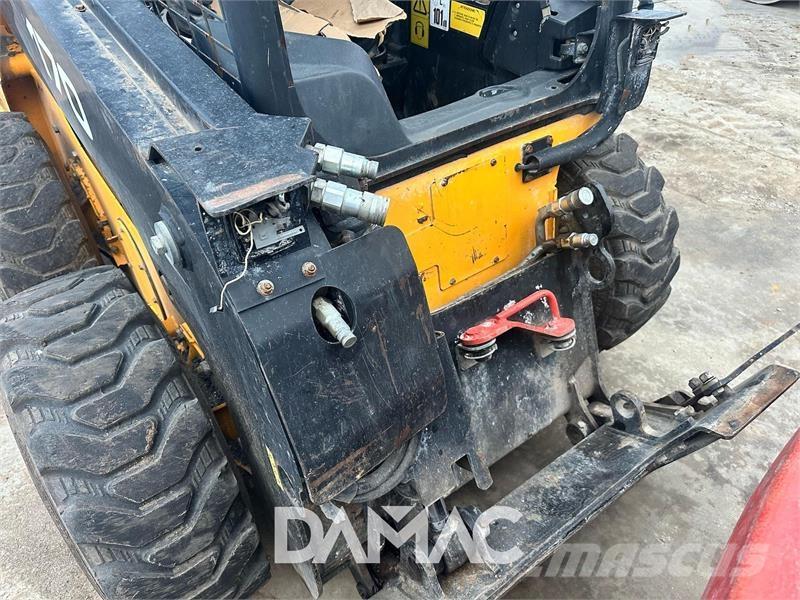 JCB 170HF 滑移装载机