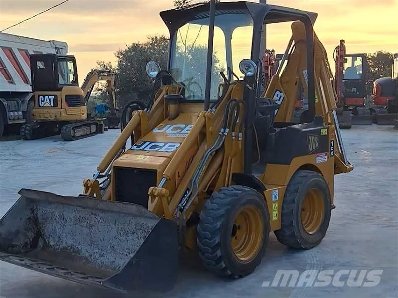 JCB 1CX 反铲装载机