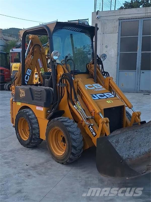 JCB 1CX 反铲装载机