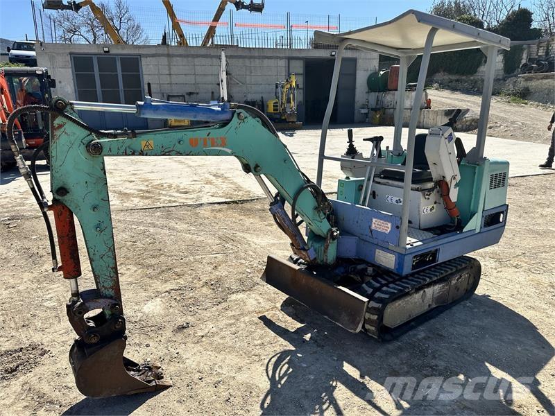  UTEX 1.3 小型挖掘机