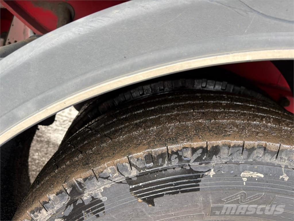 Kel-Berg 2aks 拖头车