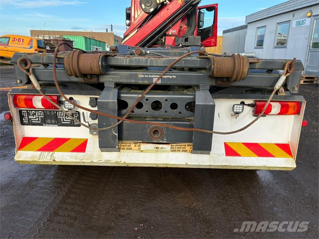 Mercedes-Benz 2643 可拆卸式卡车