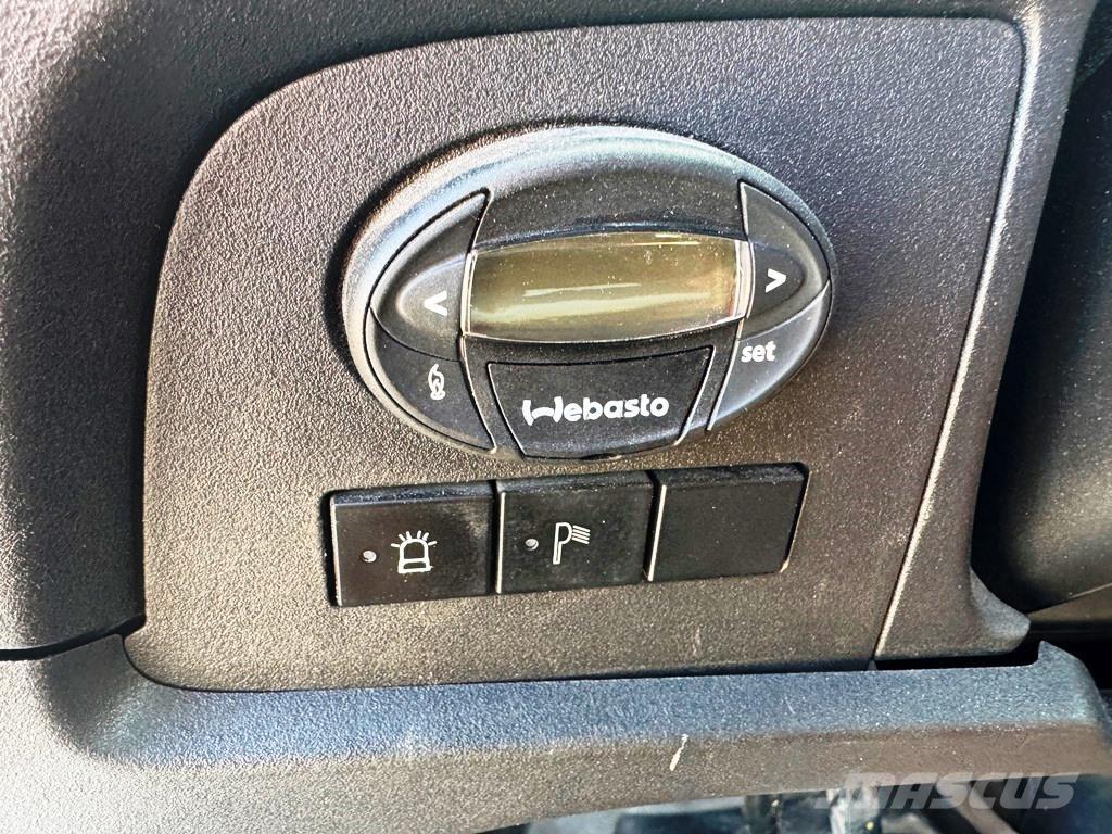 Iveco 35S18 大型面包车