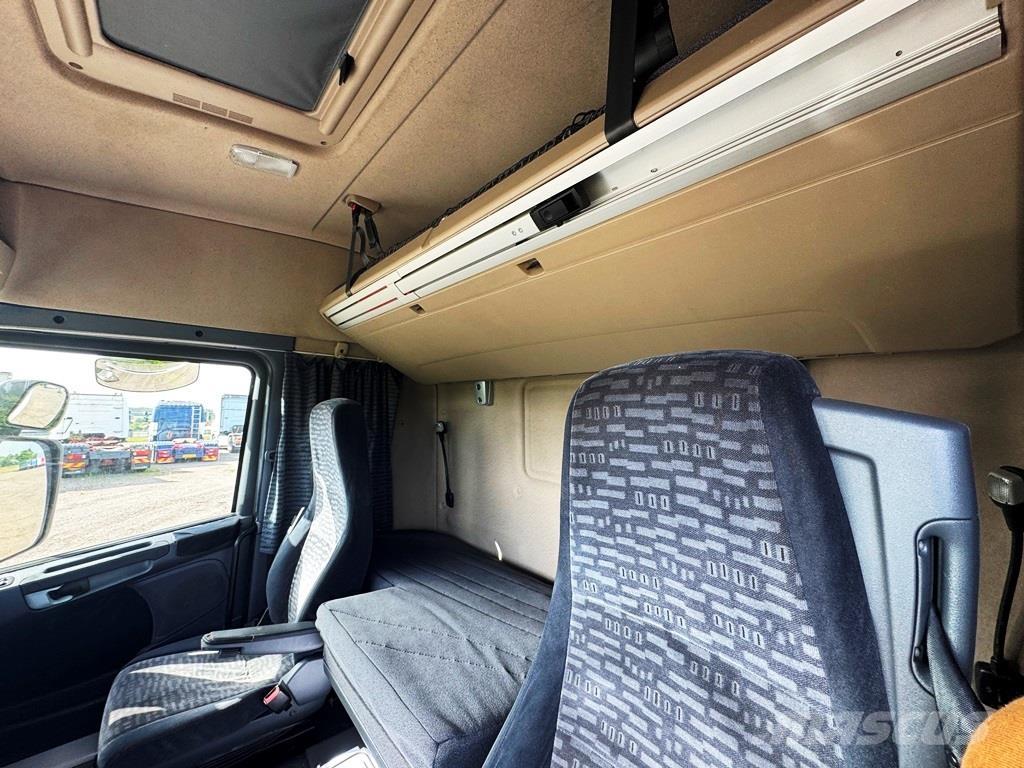 Scania R380 4x2 冷藏车