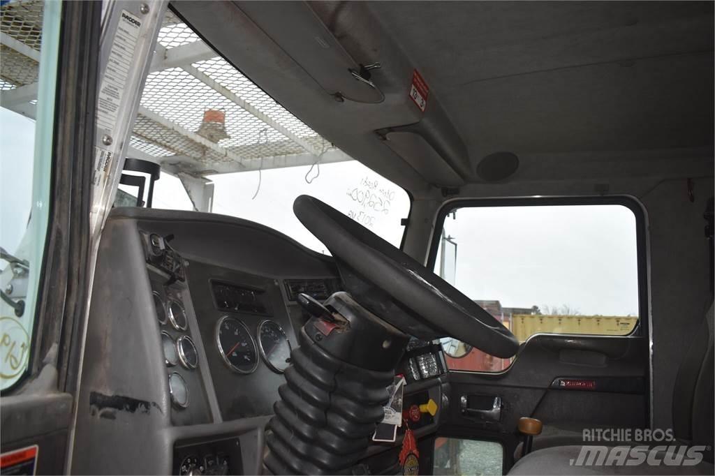 Altec AA755 车载式高空作业车