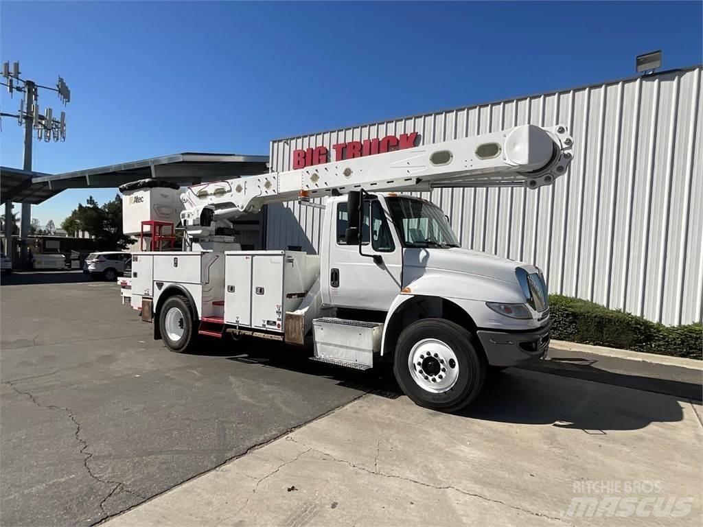 Altec AM55 车载式高空作业车