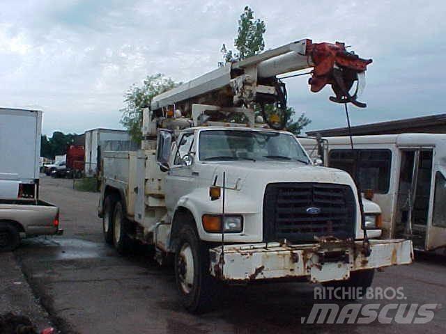 Altec D1000BR 钻机车
