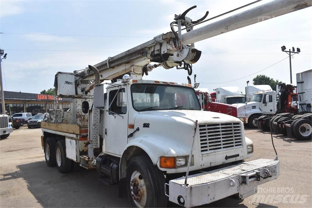Altec D1090TR 钻机车