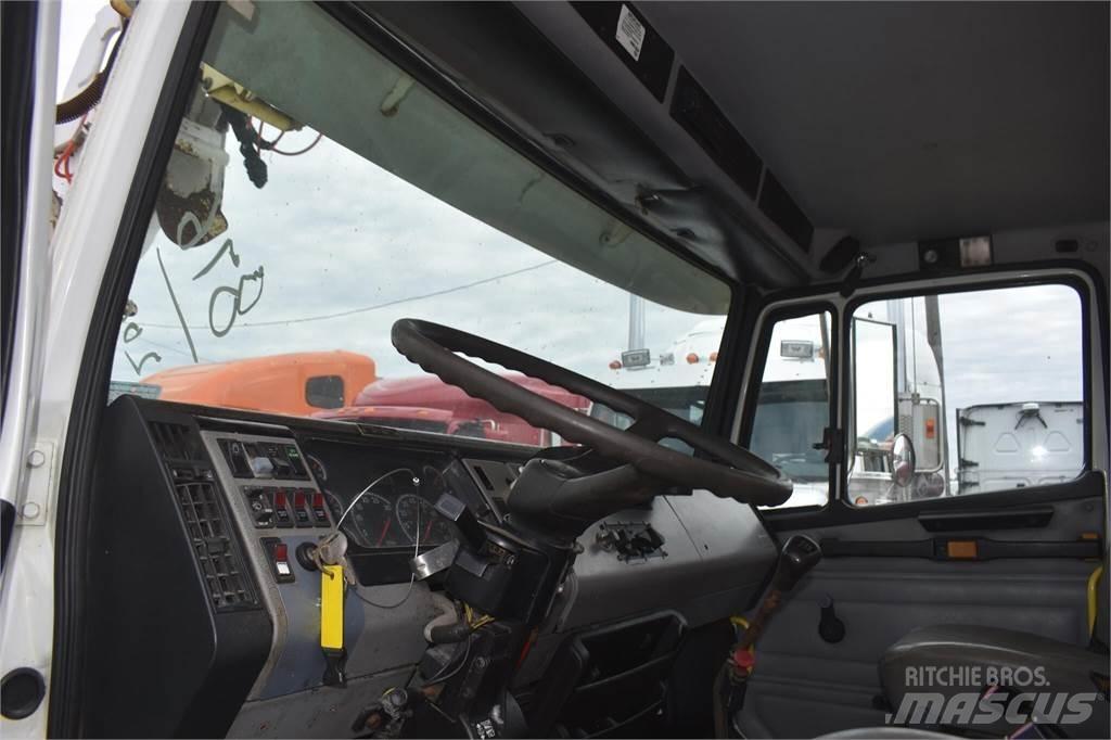 Altec D945TR 钻机车