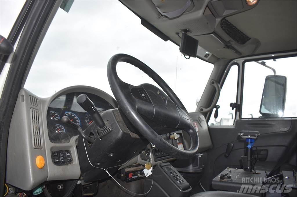 Altec TA37M 车载式高空作业车