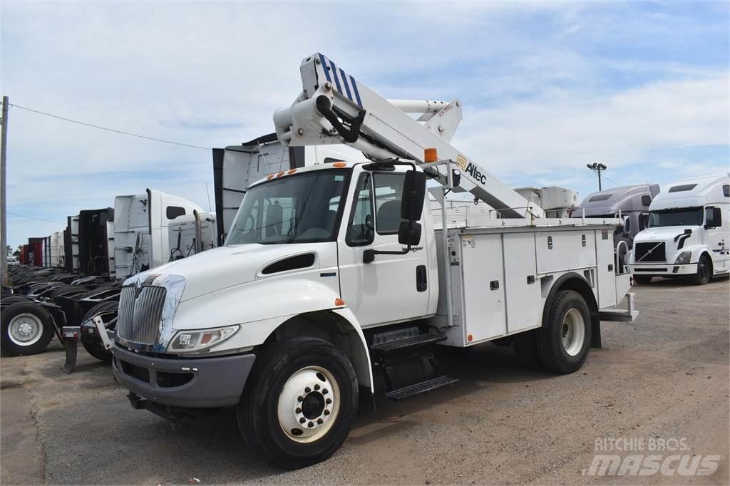 Altec TA40 车载式高空作业车