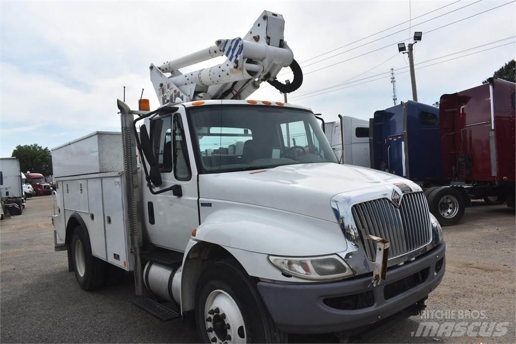 Altec TA40 车载式高空作业车