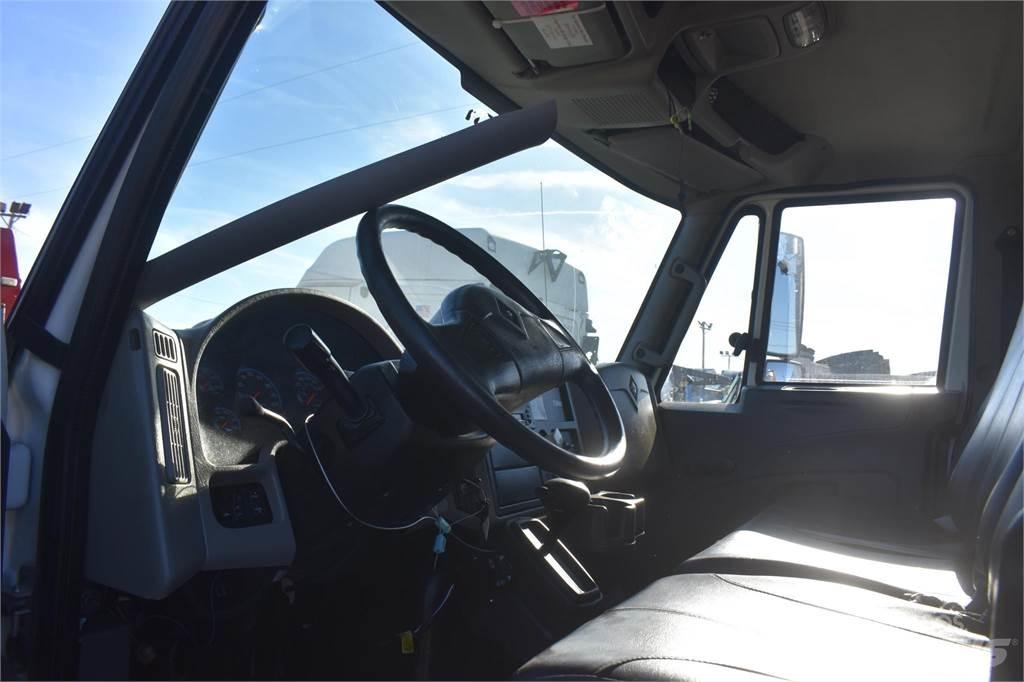 Altec TA41M 车载式高空作业车