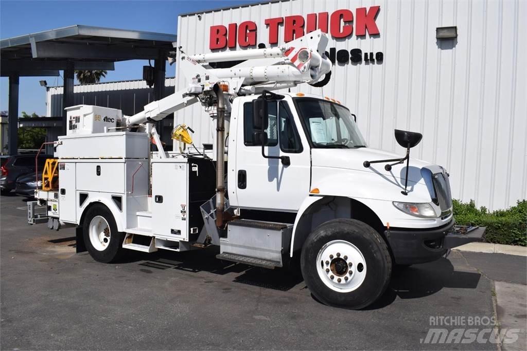 Altec TA41M 车载式高空作业车