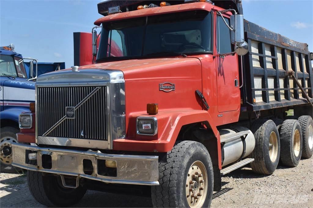 Autocar DC10364B 自卸式货车