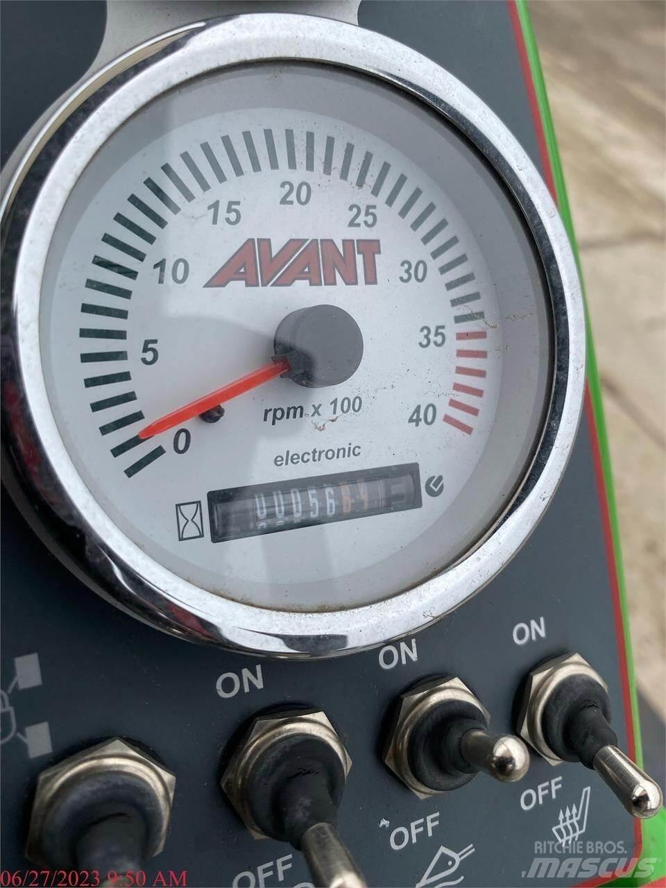 Avant 528 轮式装载机