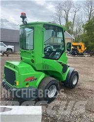 Avant 528 轮式装载机