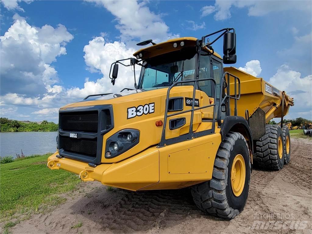 Bell B30E 铰接式自卸车