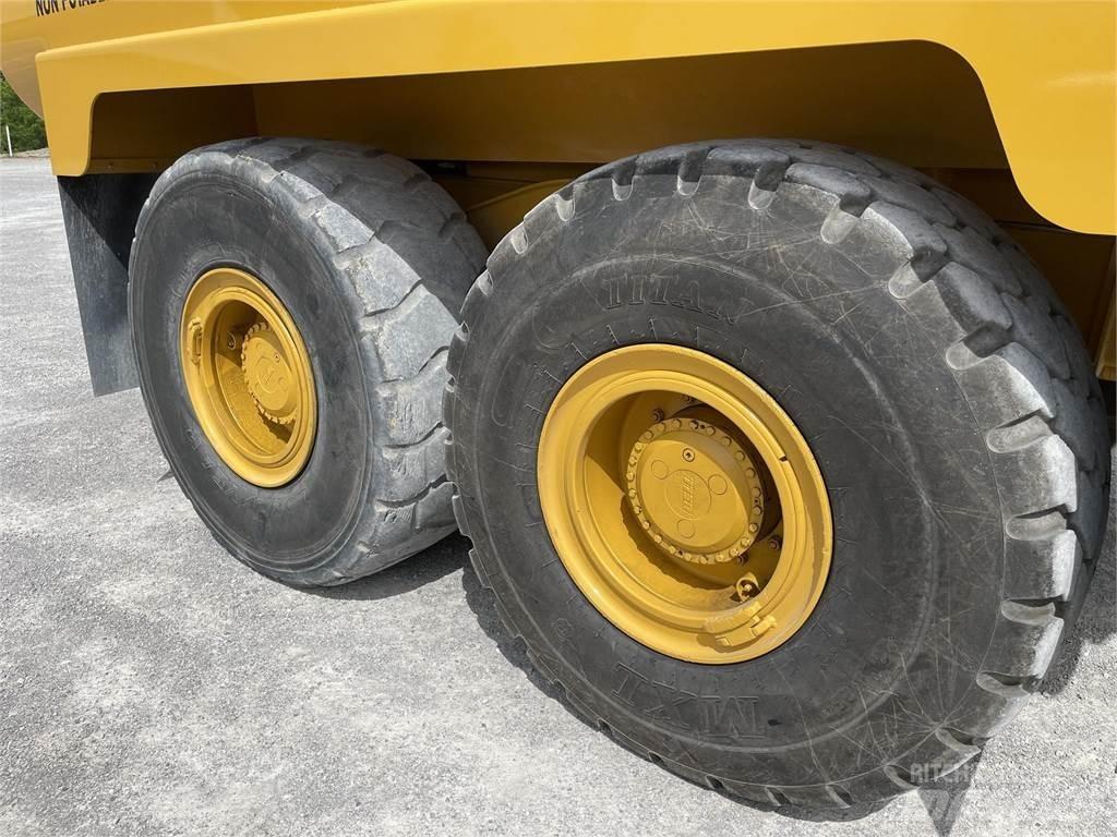 Bell B30E 铰接式自卸车