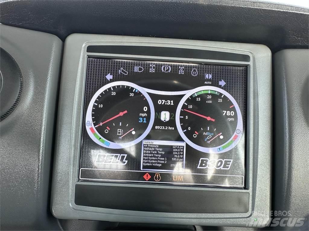 Bell B30E 铰接式自卸车
