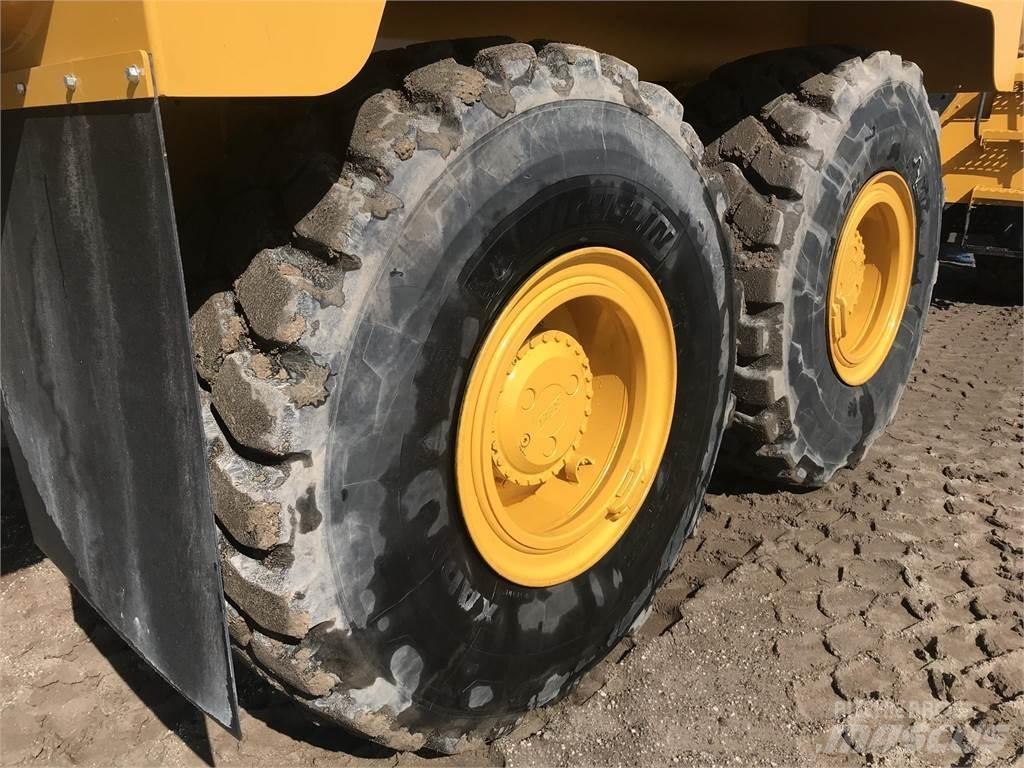 Bell B30E 水罐车