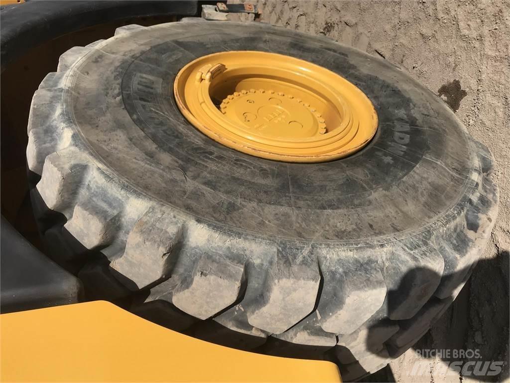 Bell B45E 铰接式自卸车