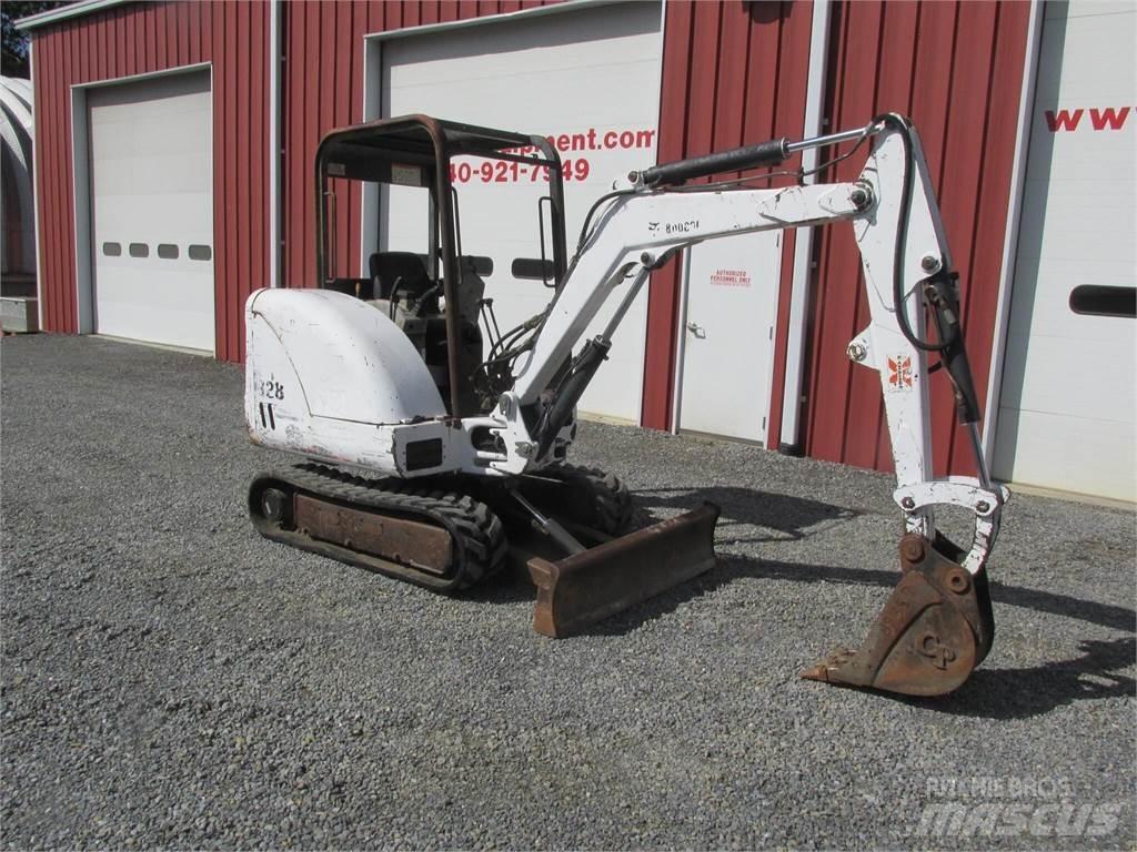 Bobcat 328D 小型挖掘机