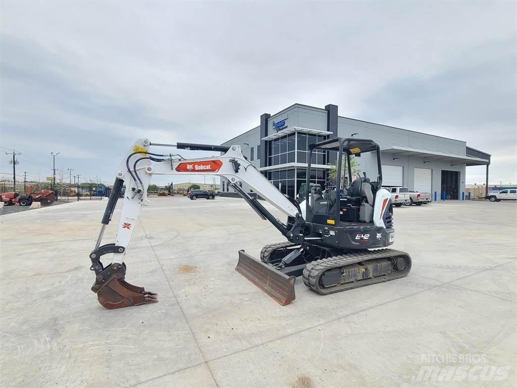 Bobcat E42 小型挖掘机