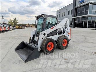Bobcat S650 滑移装载机