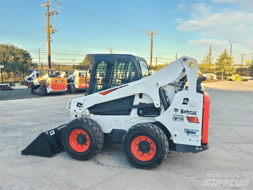 Bobcat S770 滑移装载机