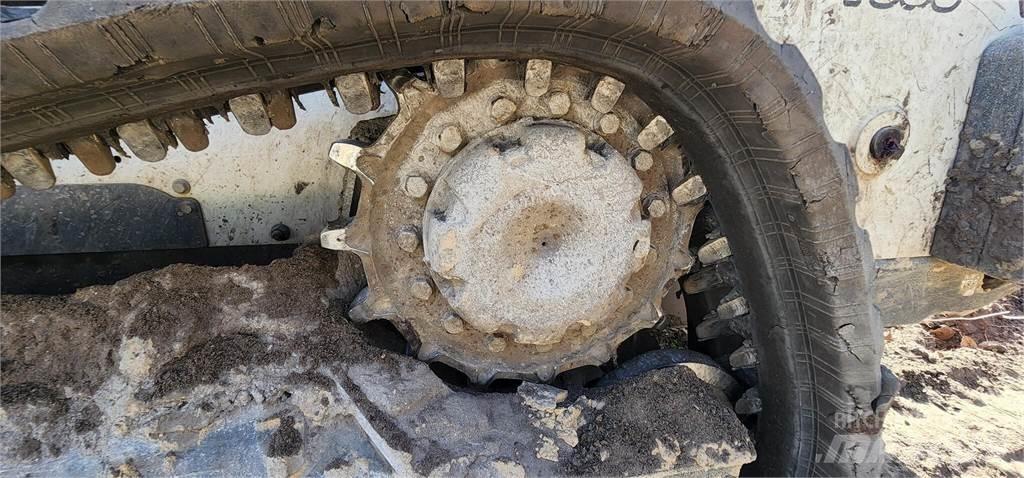 Bobcat T595 滑移装载机