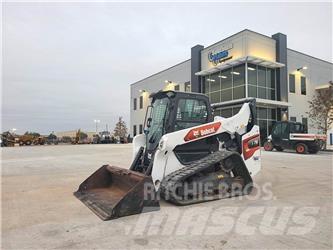 Bobcat T76 滑移装载机