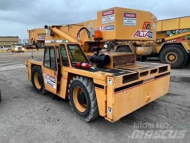Broderson IC250-3C 越野轮胎起重机︳越野吊︳越野起重机︳移动式起重机