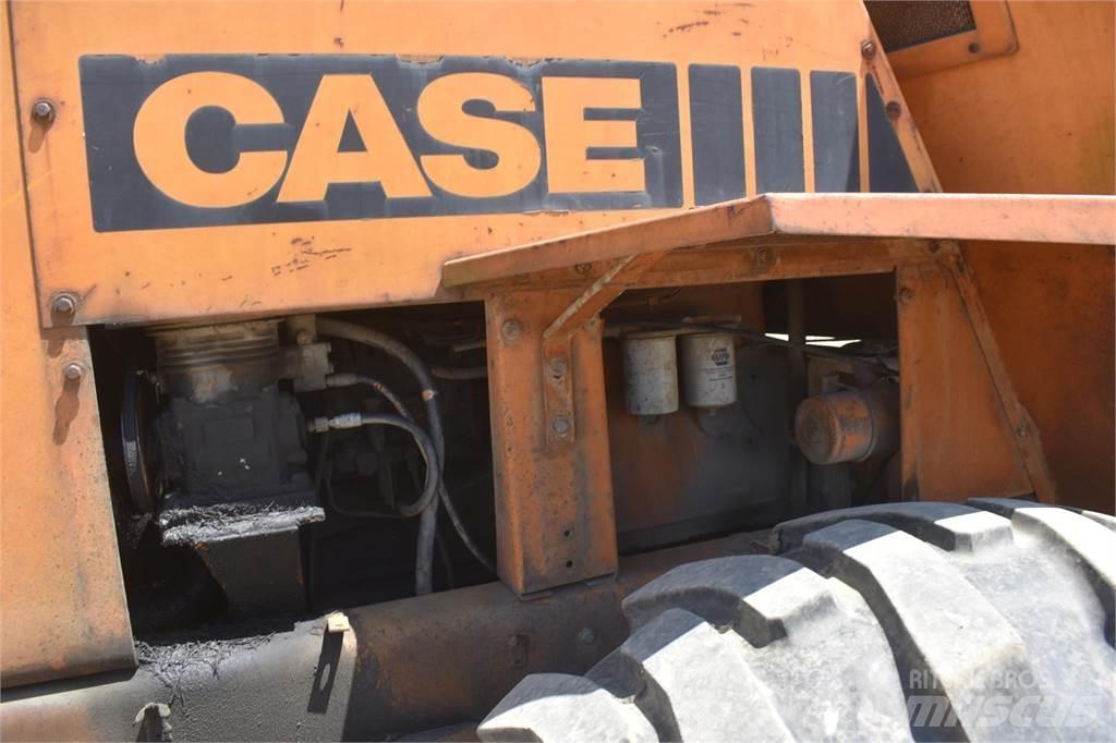 CASE W20C 轮式装载机
