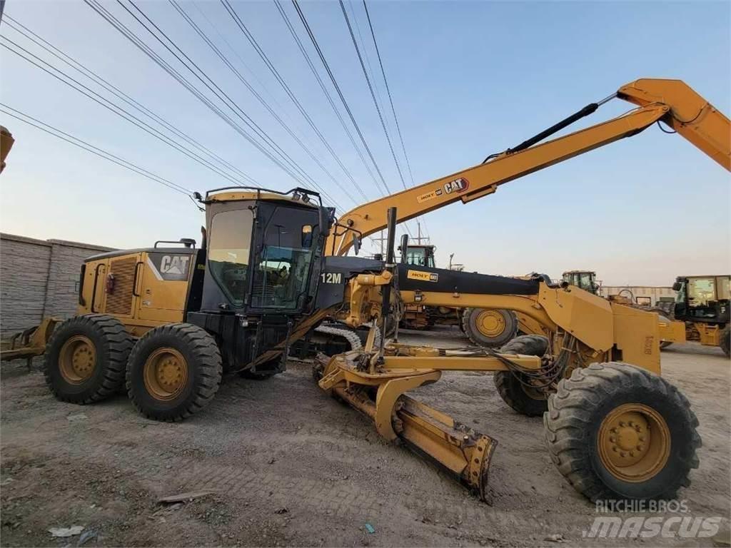 CAT 12M 平地机/推土机