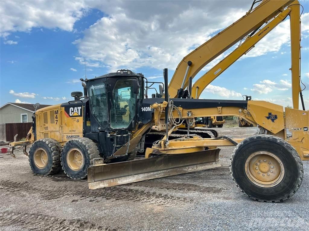 CAT 140M3 平地机/推土机