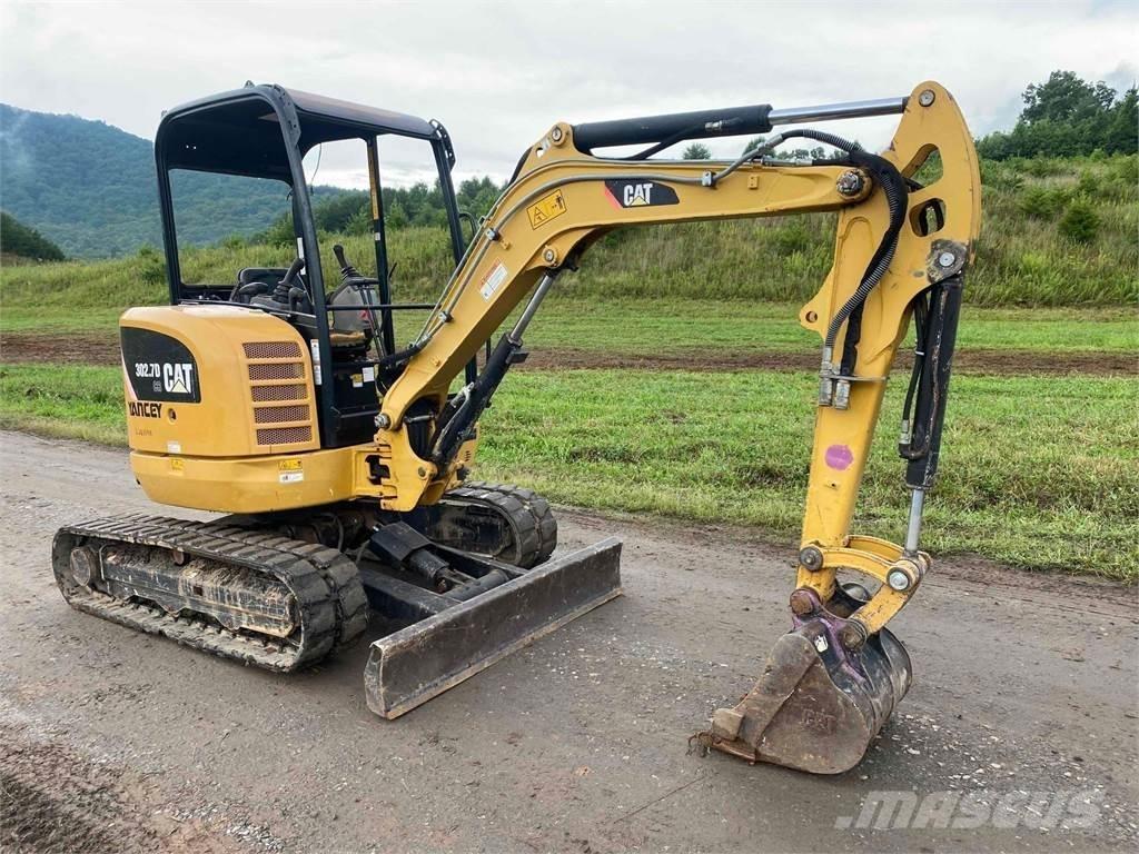 CAT 302.7D CR 小型挖掘机
