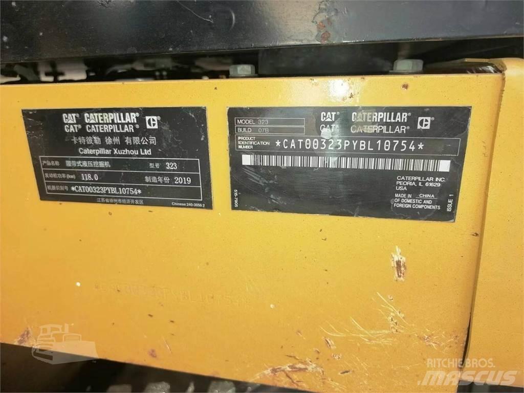 CAT 323 履带挖掘机