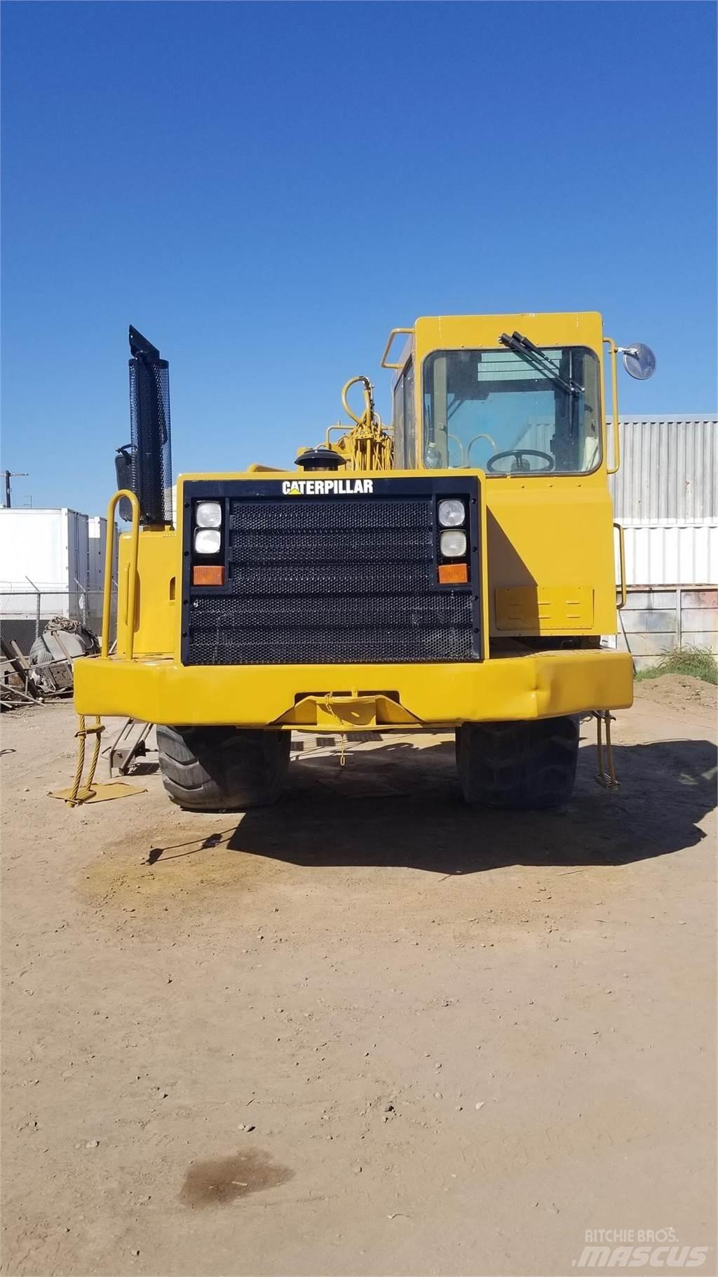 CAT 611 罐式拖车