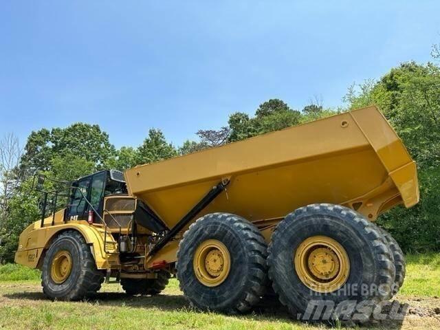CAT 745 铰接式自卸车