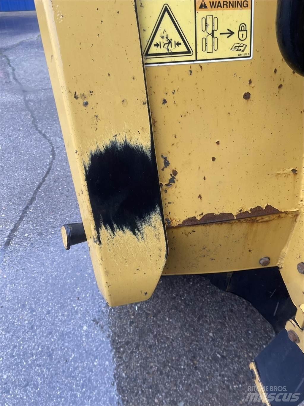 CAT 745C 铰接式自卸车