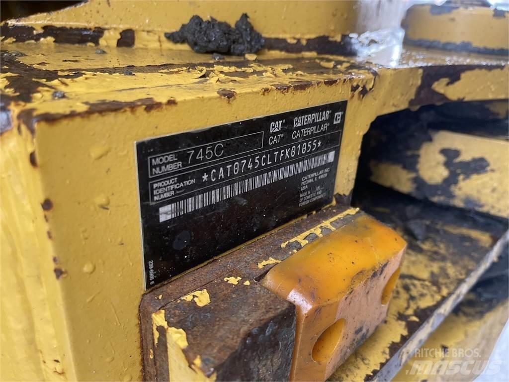 CAT 745C 铰接式自卸车