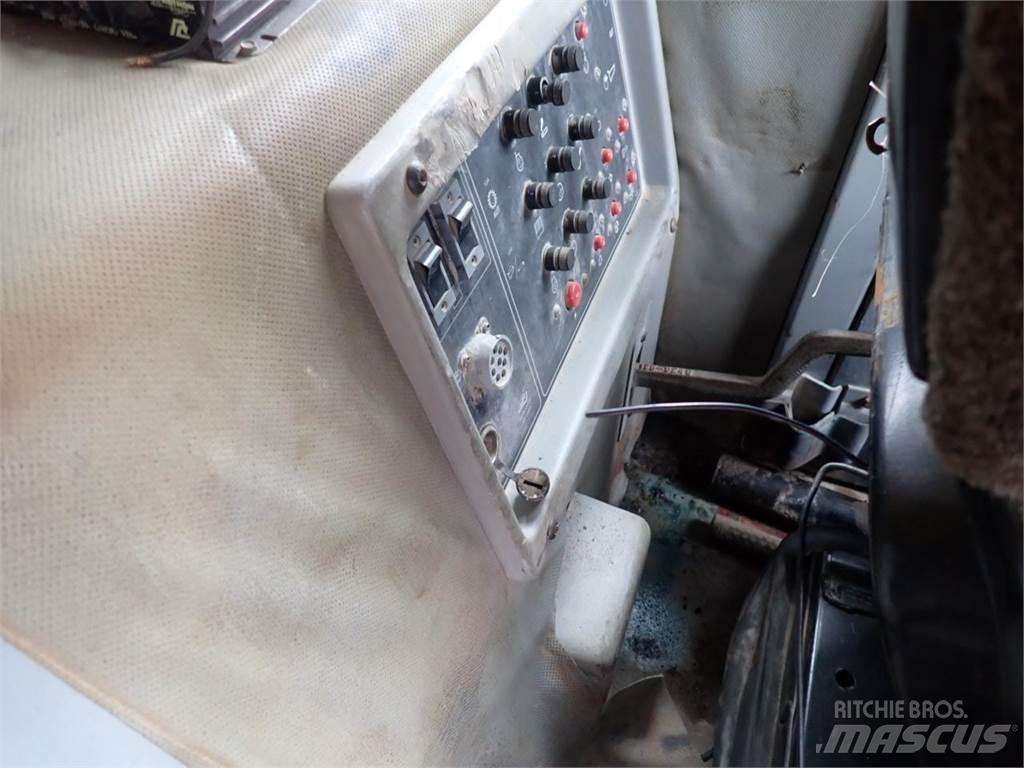 CAT 773D 铰接式自卸车